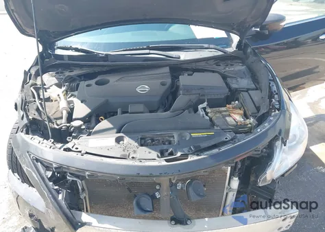 2015 Nissan Altima 2.5 Sv z USA, uszkodzony, nr VIN 1N4AL3AP2FC419652